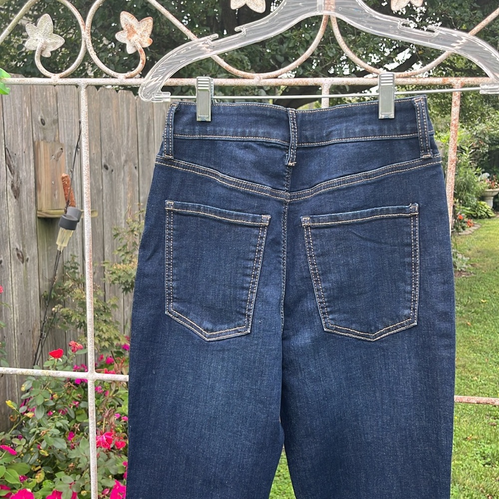 So jeans curvy flare leg jeans, high rise, 7/28W, NWOT - Picture 4 of 4